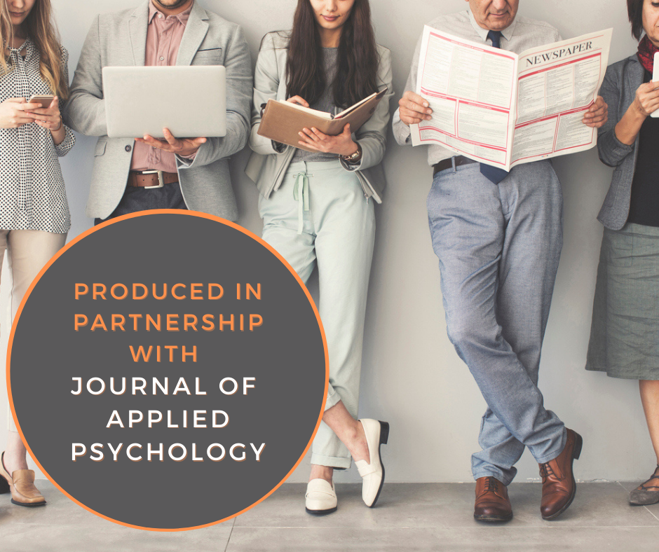 employees reading news